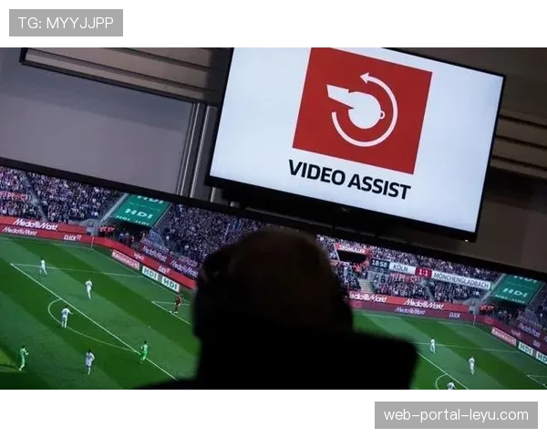 评论：VAR回看次数增加是否变相导致了比赛净时间与有效跑动减少？