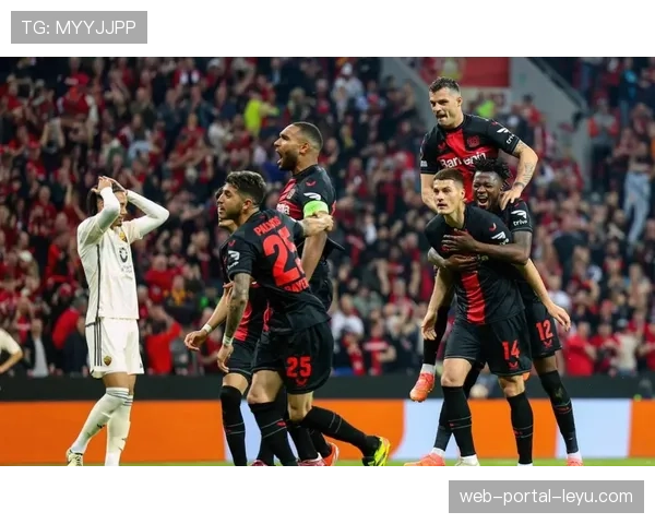 全场战报：十人应战的纽卡斯尔2-2逼平曼联，戈登绝平救主